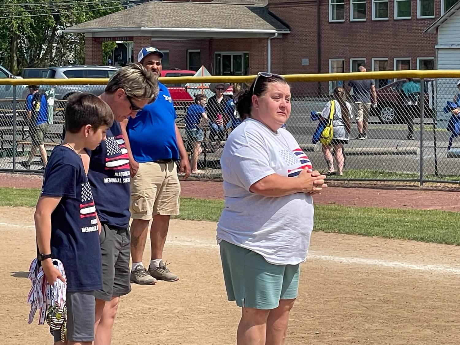 Katrina Erb speaking to the winning teams.