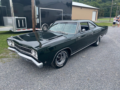 Leon's restored Roadrunner.